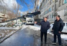 Керчь обрела современную технику для ухода за зелеными насаждениями 3a273a67-8397-4c2e-b5d0-fe7e43f57727-680b6399