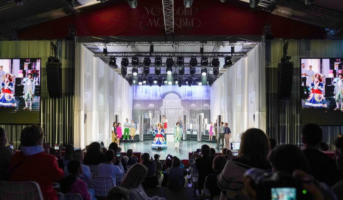 Фестиваль "Усадьбы Москвы" приглашает провести выходные стиле XIX-XX веков