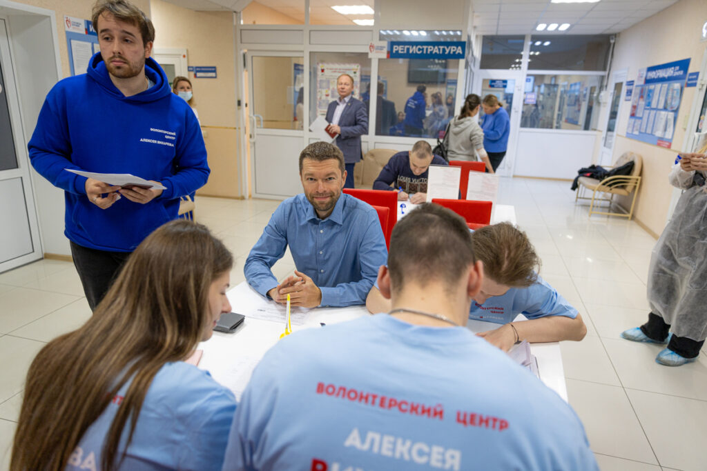 Алексей Вихарев: о сути волонтерства и поддержке общества
