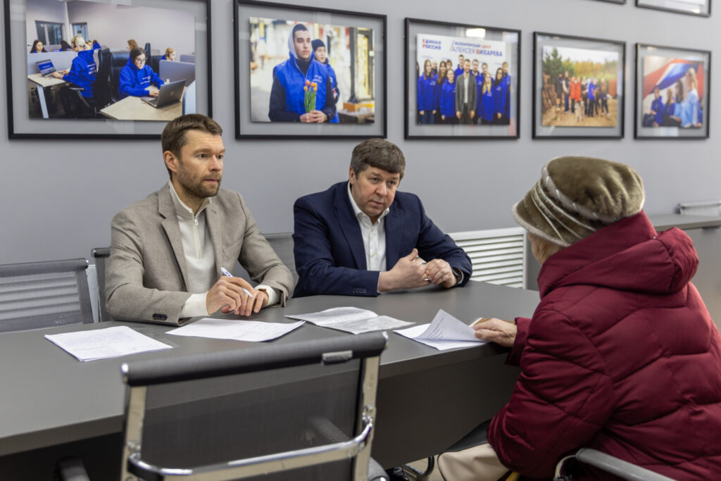 Алексей Вихарев развивает сеть волонтерских центров