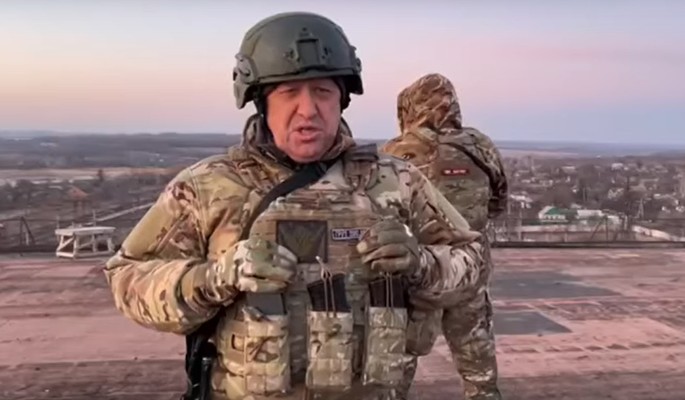 Перемалывать надо было больше, чтобы ни одного живого украинского солдата не осталось – Пригожин о "Бахмутской мясорубке"
