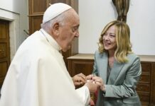 Папа Франциск сохраняет оптимизм и жизнерадостность в период лечения d0b27c22-d389-4f21-9b11-84d28d78f3c4-68094fc4