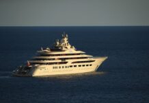 d8870270-f4f6-4af4-91f3-13b5aa4ec2e7-68090b94