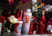 Кардиналы выразили надежду на скорое восстановление папы Франциска e9711ca0-5d2e-4312-bfc3-24ee357632e0-680ba740