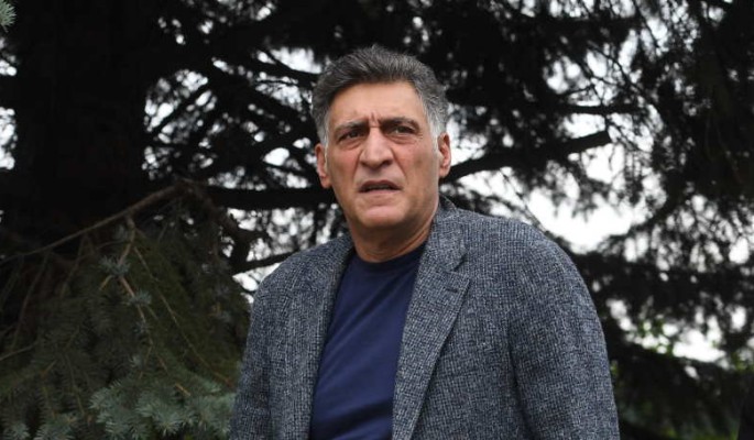 Кеосаян разрыдался над гробом Пускепалиса