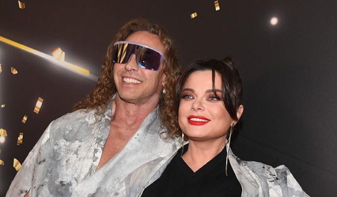 Танцующий Тарзан довел Королеву до смеха