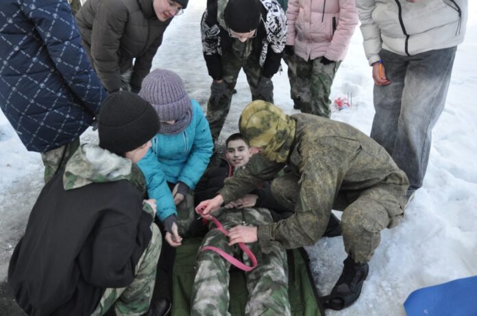 350 юных патриотов Первоуральска зажгли на городском этапе «Зарницы»-0