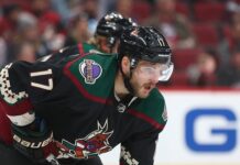 amerikanskij hokkeist kluba khl stal grazhdaninom rossii-onlymainnews-ru-174108380000-0