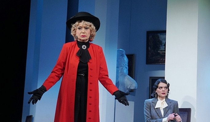 "Чудовищно ранил в самое сердце": экранный сын жестоко предал Немоляеву