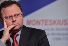 Анджей Шейна и Дональд Туск на пути к решению вопросов в партии Левые Польши andzhej shejna i donald tusk na puti k resheniyu voprosov v partii levye polshi-onlymainnews-ru-174292995700-0