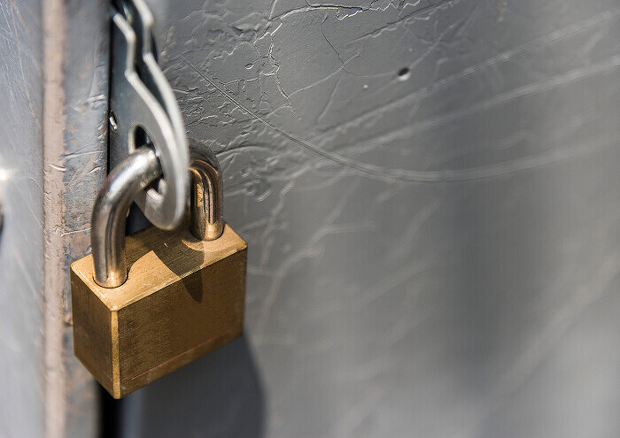 closeup-locked-padlock700.jpg