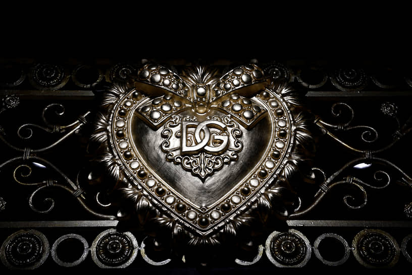 Dolce & Gabbana и Prada открывают новые горизонты в мире роскошной индустрии-0