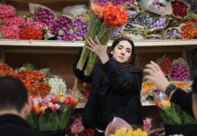 Идеальный букет на 8 Марта: как удивить близких idealnyj buket na 8 marta kak udivit blizkih-onlymainnews-ru-174117911600-0