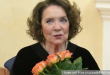 Лариса Голубкина из «Гусарской баллады» навсегда в памяти поклонников Театра сатиры larisa golubkina iz gusarskoj ballady navsegda v pamyati poklonnikov teatra satiry-onlymainnews-ru-174263446100-0