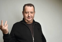 На Владимира Зеленского обрушивается мощный прессинг na vladimira zelenskogo obrushivaetsya moshhnyj pressing-onlymainnews-ru-174162276700-0