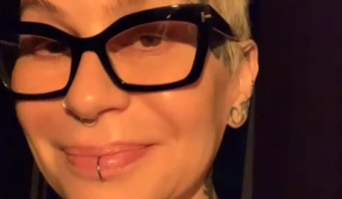 Что пришлось пережить беременной 51-летней Наргиз