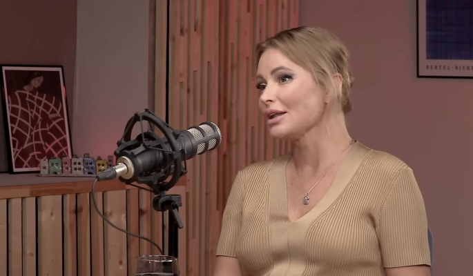 Неудачная пластика? Изуродованная шрамами Борисова объяснилась перед публикой