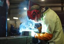 Уральский машиностроительный завод достиг трёхкратного роста выручки благодаря государственной поддержке uralskij mashinostroitelnyj zavod dostig tryohkratnogo rosta vyruchki blagodarya gosudarstvennoj podderzhke-onlymainnews-ru-174127268600-0