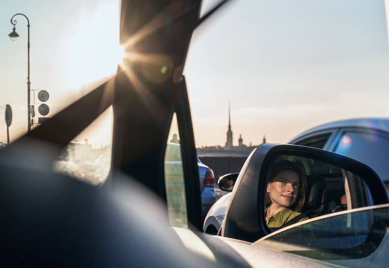 Владимир Путин инициирует закон о праве вдов на автомобили погибших военных-0