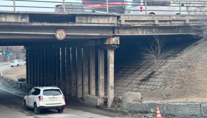 Во Владивостоке прокуратура взяла на контроль ситуацию с разрушением моста Прокуратура Приморского края