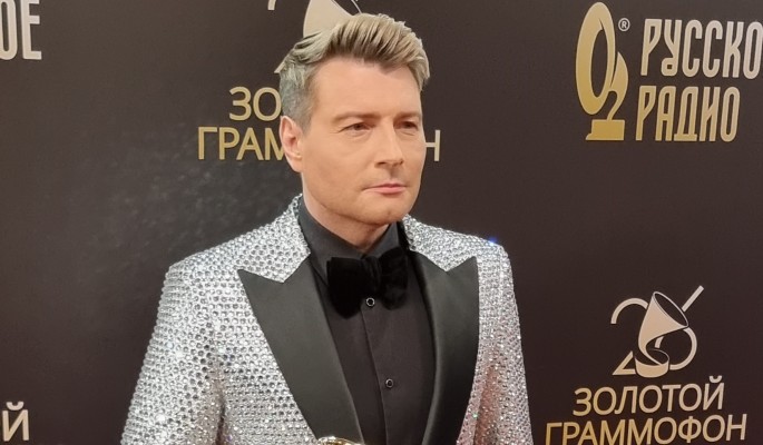 Едва не получивший травмы Басков избегает журналистов: что произошло