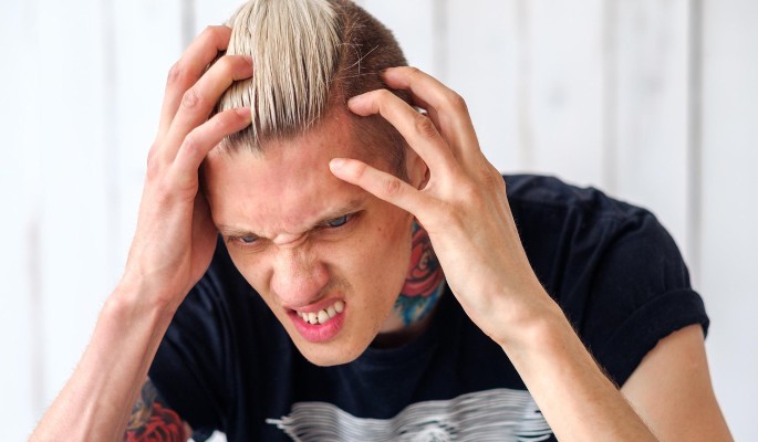 Боли в позвоночнике и удлинение лица: чем опасен неправильный прикус