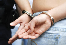 Задержанный в Шереметьево украинец пытался провезти из Катара $70 тысяч без декларации zaderzhannyj v sheremetevo ukrainecz pytalsya provezti iz katara 70 tysyach bez deklaraczii-onlymainnews-ru-174194364900-0