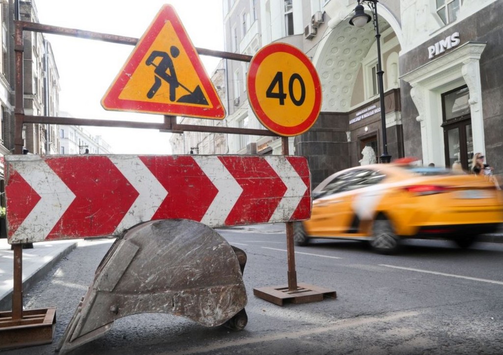 «Каждый год меняют бордюры»: Силуанов раскритиковал ремонт дорог в России