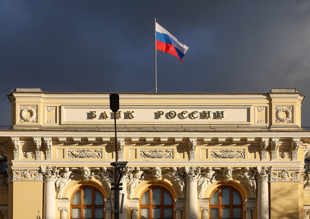 В ЦБ развеяли миф о запрете на снятие наличных в банкоматах