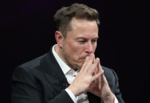 Илон Маск и Скотт Бессент обсуждают новые горизонты для DOGE в Белом Доме ParisFrance-June162023ElonMuskFounderCeo