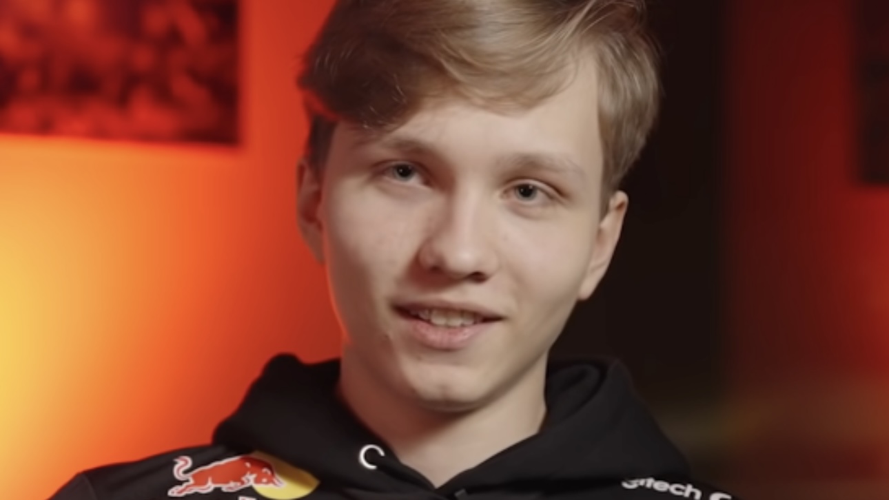 Трансфер россиянина Ильи Осипова стал самым дорогим в киберспорте