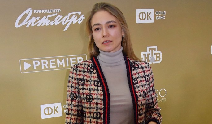 Родители подали в суд на отказавшуюся воспитывать больного сына Акиньшину