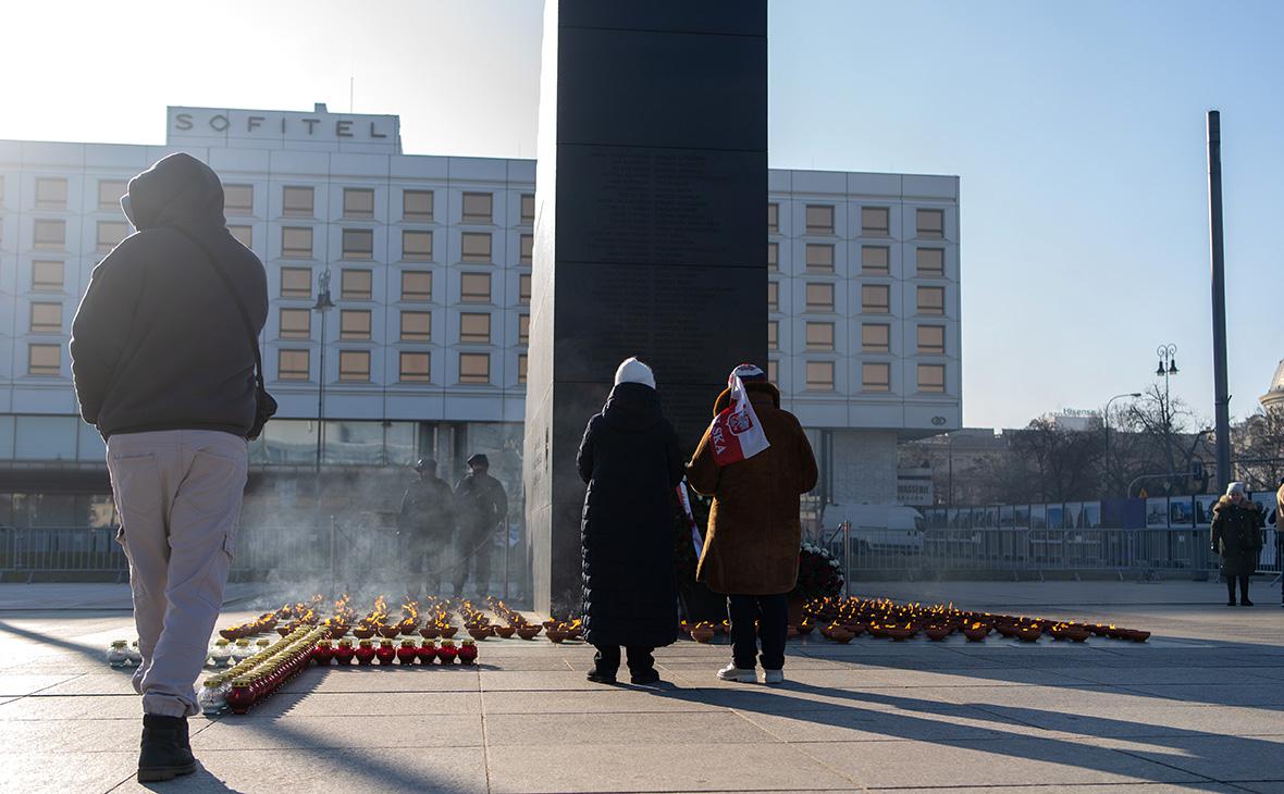 Памятные мероприятия в Варшаве в 15-ю годовщину авиакатастрофы под Смоленском, 10 апреля 2025 года (Marek Antoni Iwanczuk / Keystone Press Agency / Global Look Press)