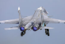 Российский Су-34 сбросил две ФАБ-3000 в районе Куриловки Курской области rossijskij su34 sbrosil dve fab3000 v rajone kurilovki kurskoj oblasti-onlymainnews-ru-174346576900-0