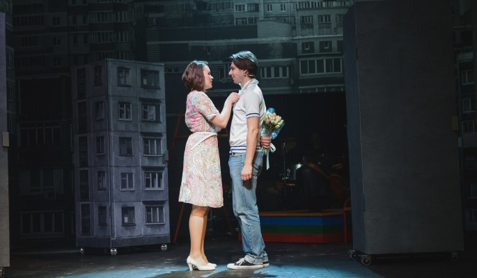 "Чужие подъезды": Близкие люди – чужие люди