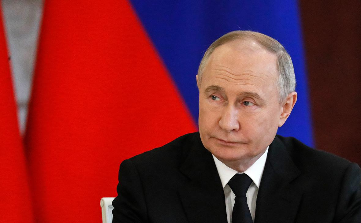 Владимир Путин (Юрий Кочетков / EPA / ТАСС)