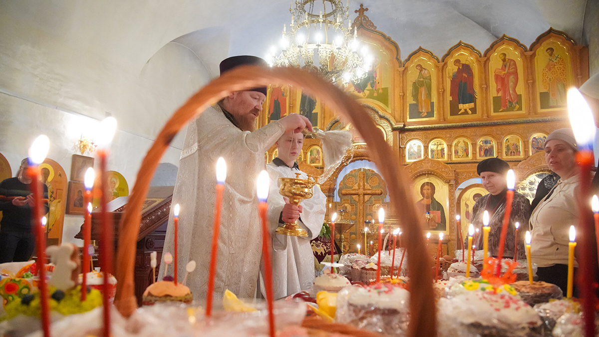 Выходной в первый день пасхальной недели: мнение депутата Нилова, выходные на Пасху