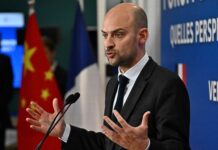 Жан-Ноэль Барро призывает к миру с Ираном на фоне ядерных переговоров zhannoel barro prizyvaet k miru s iranom na fone yadernyh peregovorov-onlymainnews-ru-174361982900-0