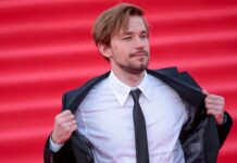 Александр Петров и Виктория Антонова исследуют новый путь к счастью aleksandr petrov i viktoriya antonova issleduyut novyj put k schastyu-onlymainnews-ru-174633557100-0