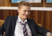 Даня Милохин возвращается за школьную парту в сериале «Классная Катя» danya milohin vozvrashhaetsya za shkolnuyu partu v seriale klassnaya katya-onlymainnews-ru-174692197100-0