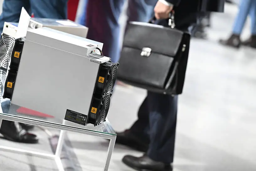 Как инвесторы, включая Coinbase и Дэвида Баллана, защищают криптоактивы-0