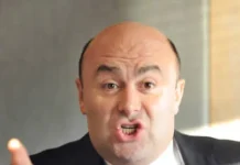 Михаил Хубутия и Юлия Ван находятся под домашним арестом по делу о Гостином Дворе mihail hubutiya i yuliya van nahodyatsya pod domashnim arestom po delu o gostinom dvore-onlymainnews-ru-174750319700-0