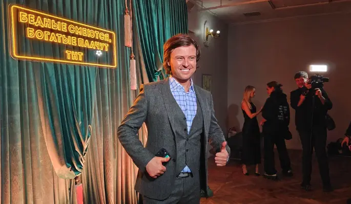 Покинувший Россию Шаляпин показал интимное место своей новой любовницы