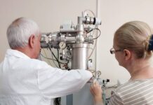 РНФ и Институт Крестова РАН достигли прорыва в терапии рака с помощью порфиринов rnf i institut krestova ran dostigli proryva v terapii raka s pomoshhyu porfirinov-onlymainnews-ru-174660925400-0