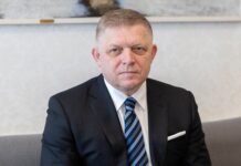 Роберт Фицо отметил важность диалога с Европейским союзом во время визита в Москву robert ficzo otmetil vazhnost dialoga s evropejskim soyuzom vo vremya vizita v moskvu-onlymainnews-ru-174686061200-0