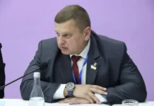 Роман Тихончук и Аксенов объявили о масштабном ремонте Евпатории при поддержке Крыма roman tihonchuk i aksenov obyavili o masshtabnom remonte evpatorii pri podderzhke kryma-onlymainnews-ru-174713188800-0