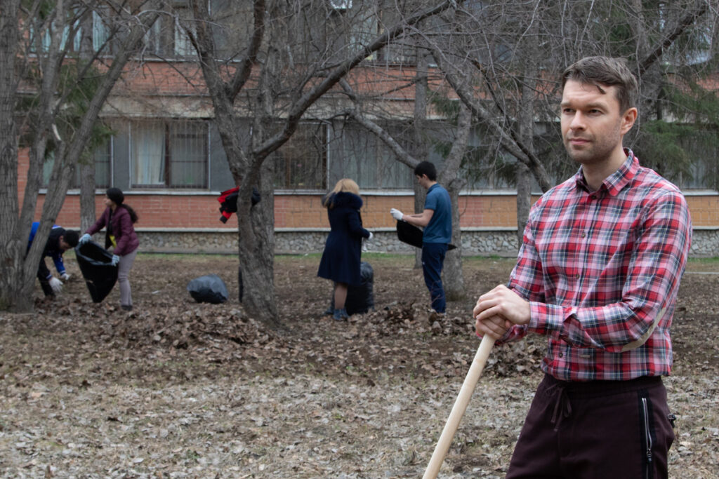 Алексей Вихарев: забота о людях и экологии