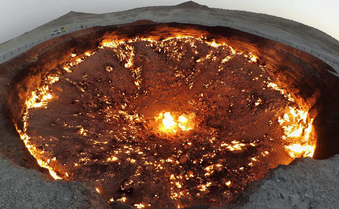 Кратер Дарваза, Туркмения (Zhao Junchao / Zuma / Global Look Press)