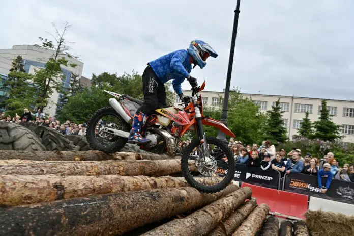 Лучшие моменты фестиваля Движение в Екатеринбурге с командой FMX13-0