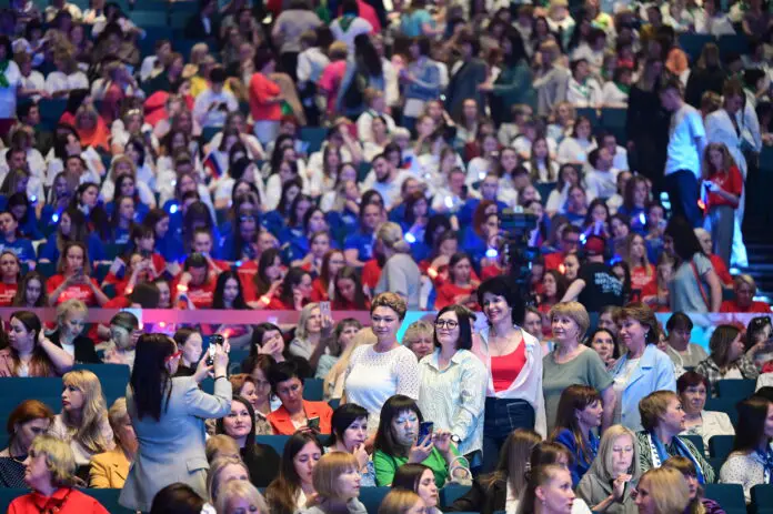 Международный женский форум в Екатеринбурге объединил лидеров из 22 стран мира-0